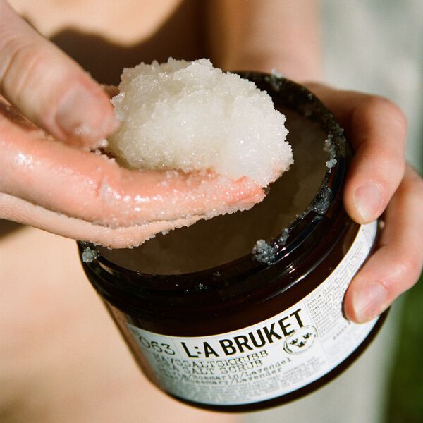 No. 063 Sea Salt Scrub, bergamot/patouli, L:a Bruket