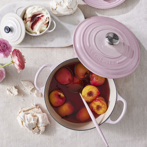 Signature rund st&oslash;bejernsgryde &Oslash; 24 cm, shell pink, Le Creuset