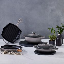 Signature st&oslash;bejern kvadratisk grillpande 26 cm, flint, Le Creuset