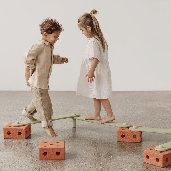 Balancebane, burnt orange/dusty green, MODU