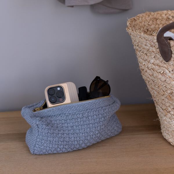 Strikket Clutch Petra, med grey melange Strikket Clutch Petra, med grey melange, By LOHN