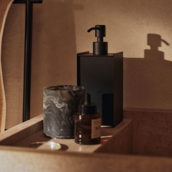 Sama&nbsp;Soap&nbsp;Dispenser, black, Ferm Living